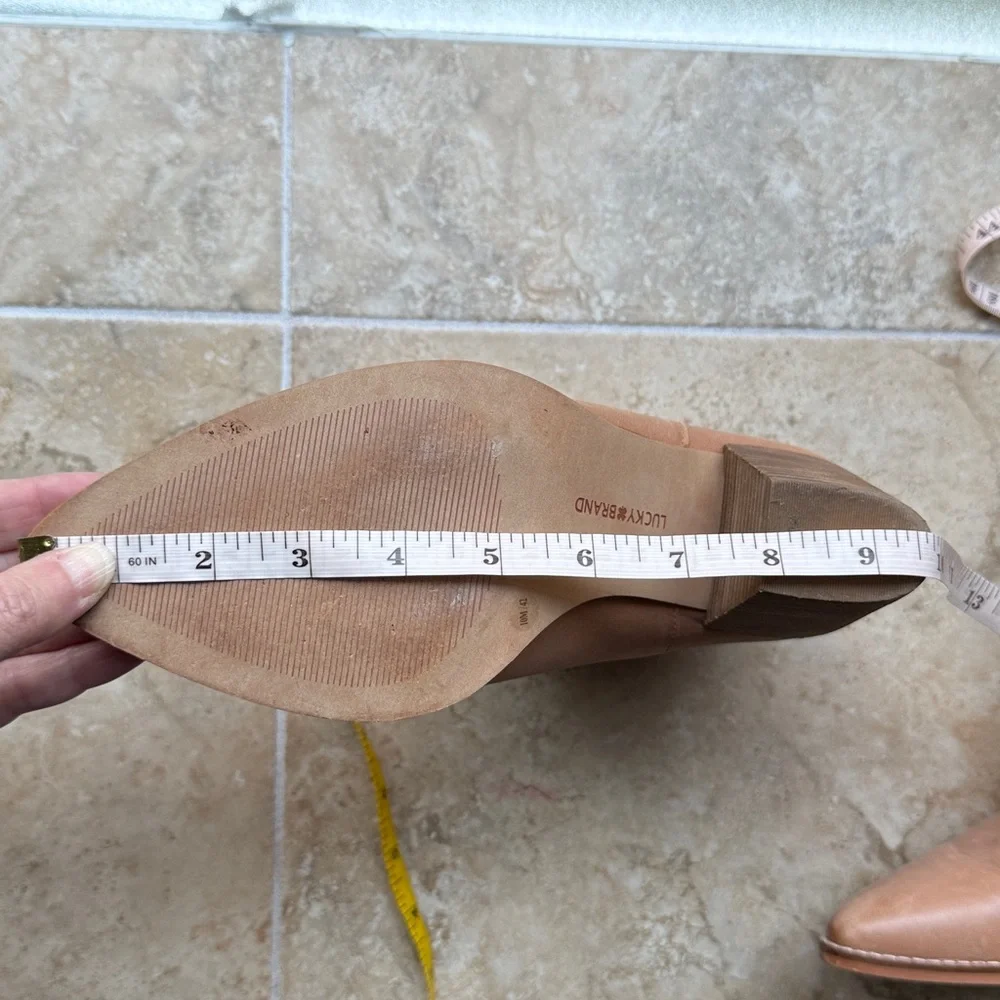 Lucky Brand Leather Ankle Boots Natural Putty Stacked Heel Back Zip Size 10/42 - Picture 15 of 15